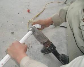 铁门关漏水维修电话